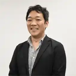 院長の粟木原 出(あわきはら いずる)です!